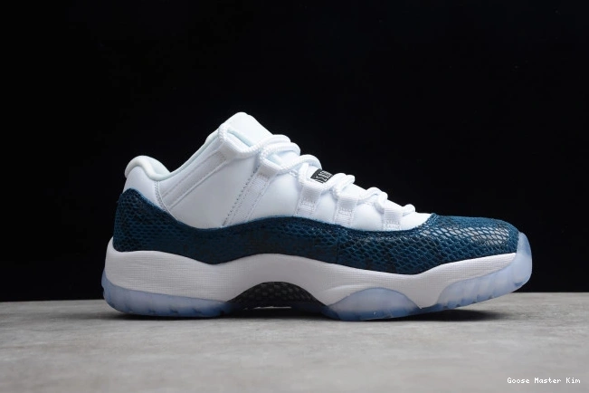 Snakeskin Navy Blue 11 Air Low Jordan CD6846-102 0728
